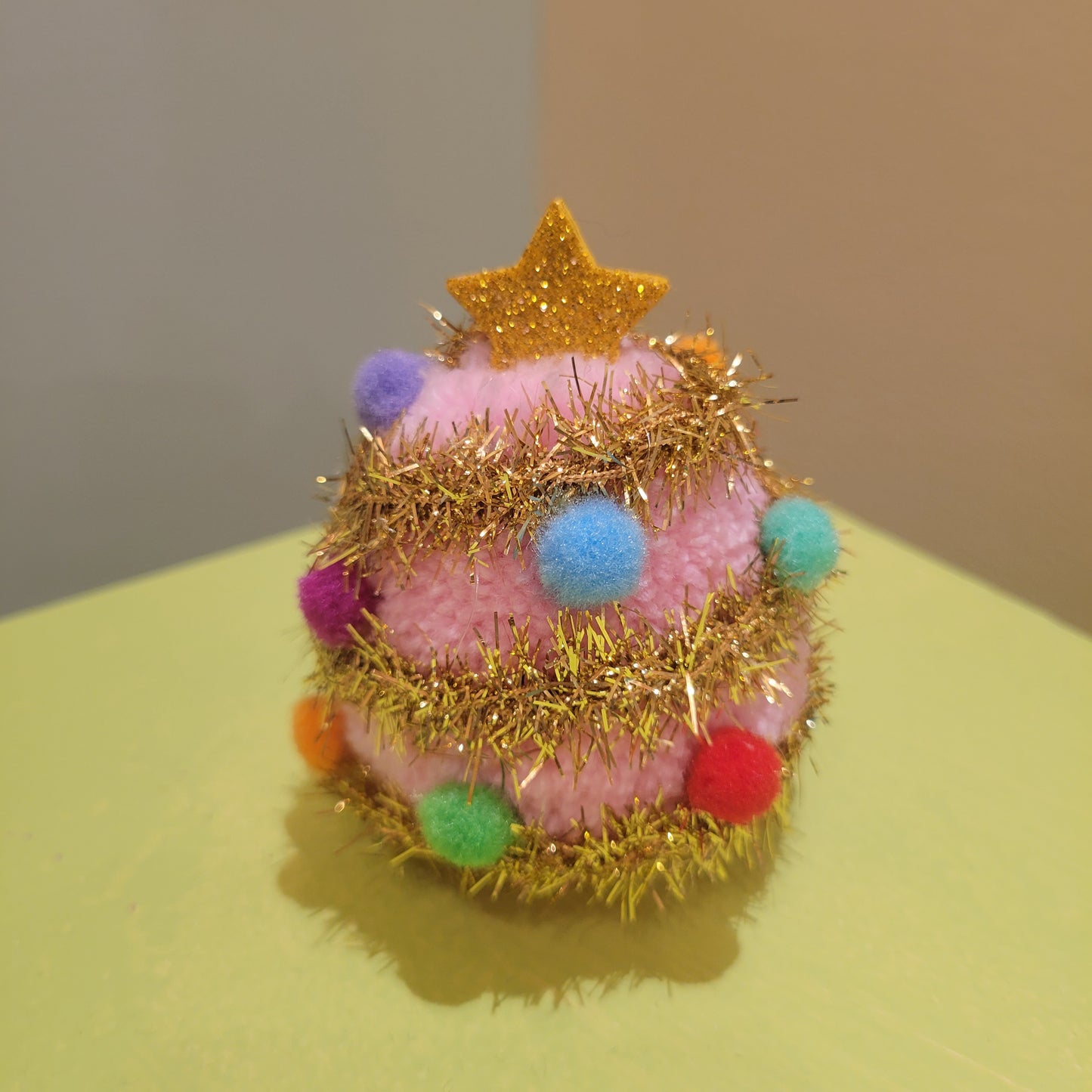 Karyn Lao: Christmas pOm Trees