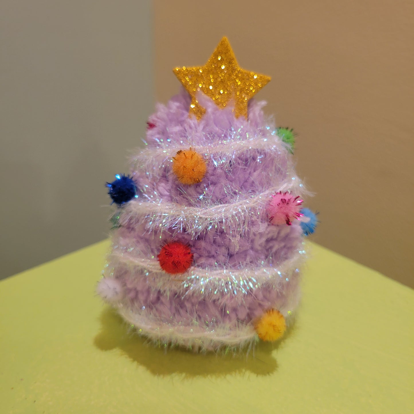 Karyn Lao: Christmas pOm Trees