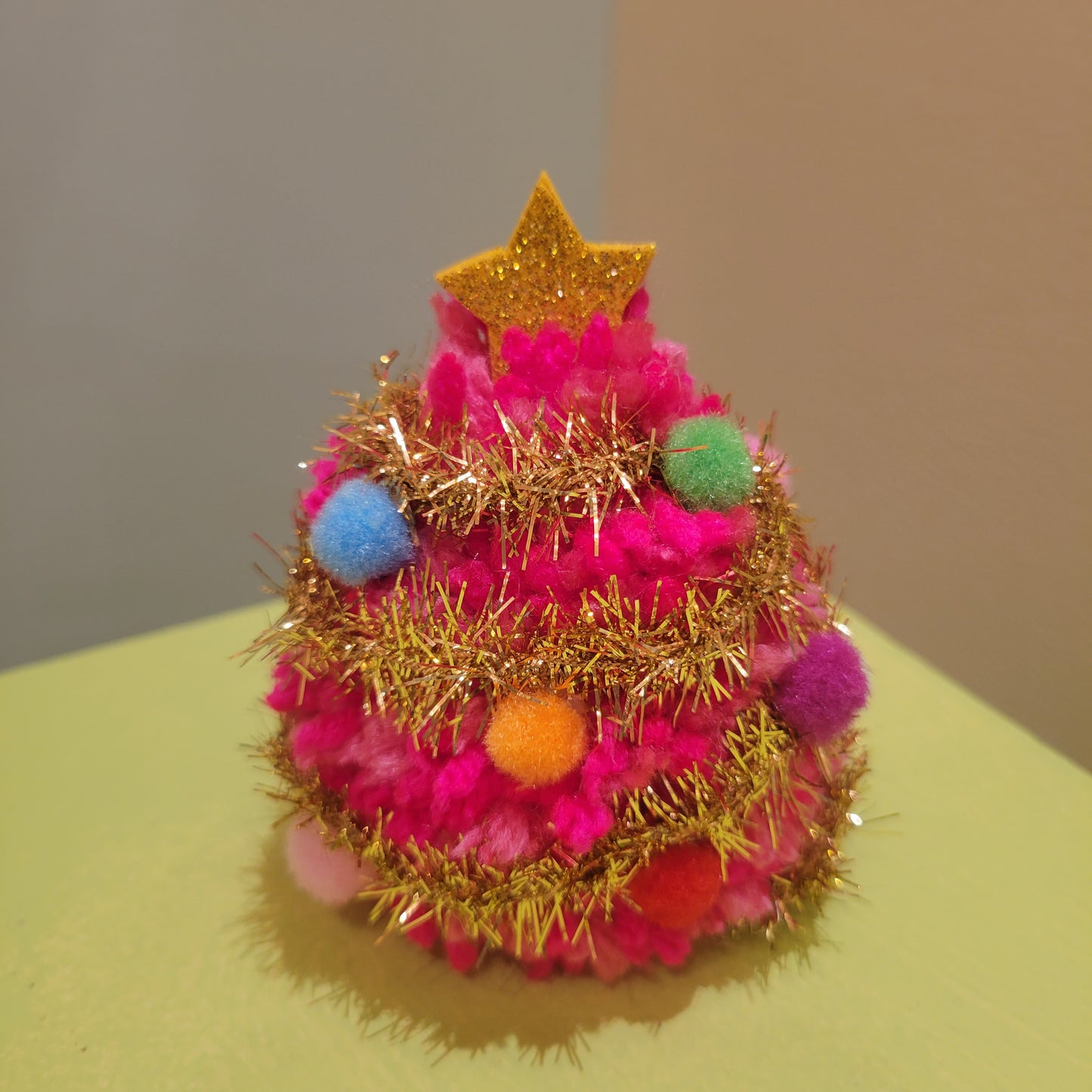 Karyn Lao: Christmas pOm Trees