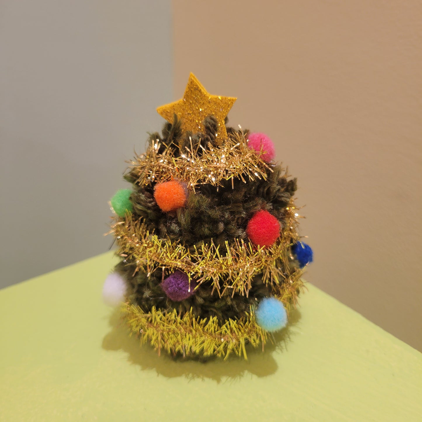 Karyn Lao: Christmas pOm Trees