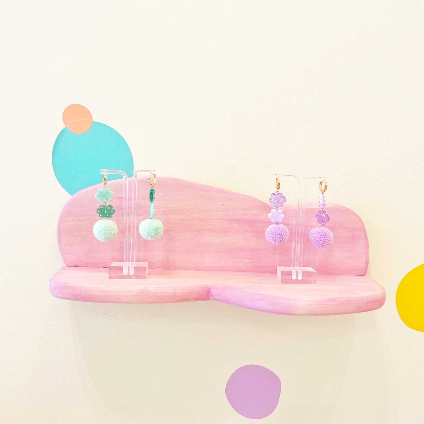 Karyn Lao: Blob Shelves