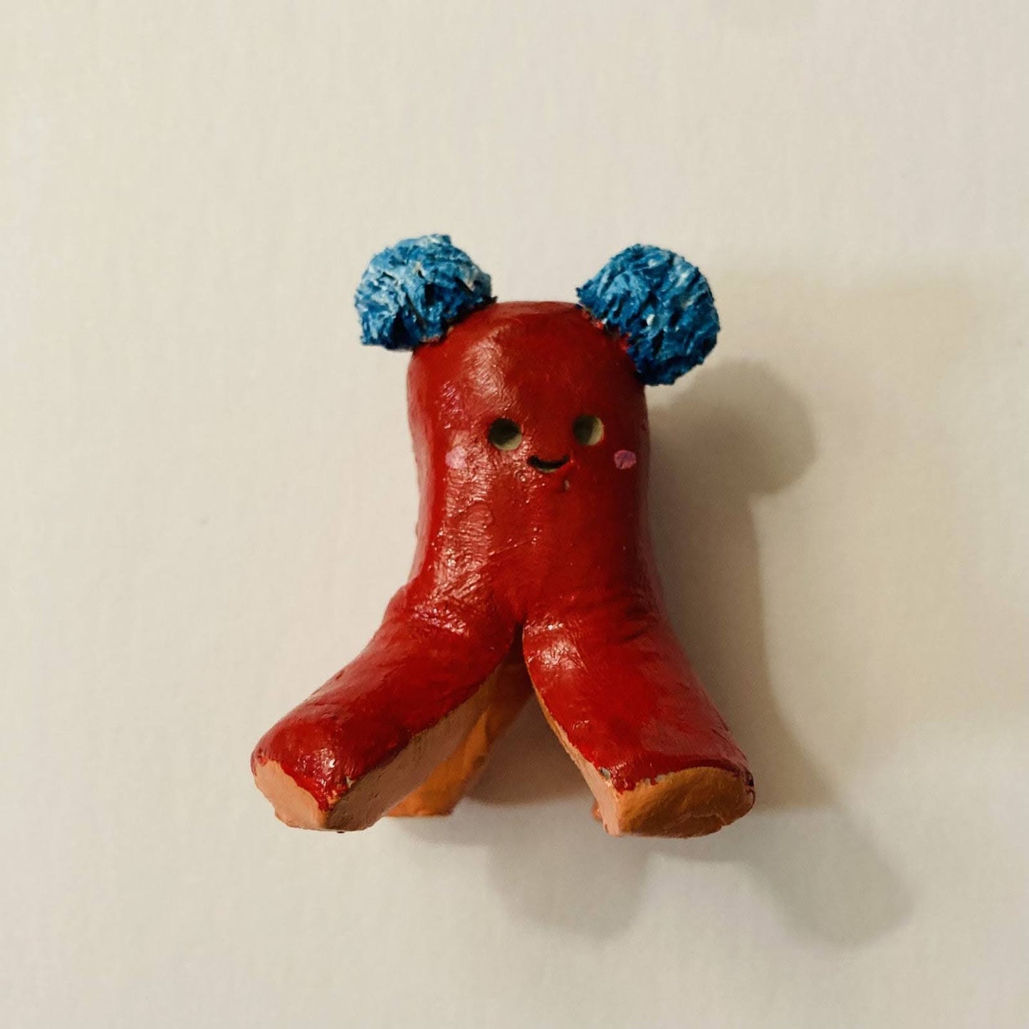 miiasoey: Clay Magnets & Sculptures